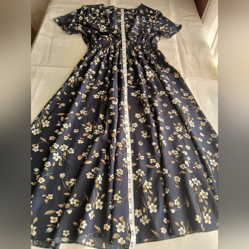 SHEIN DRESS - Picture 5 of 6